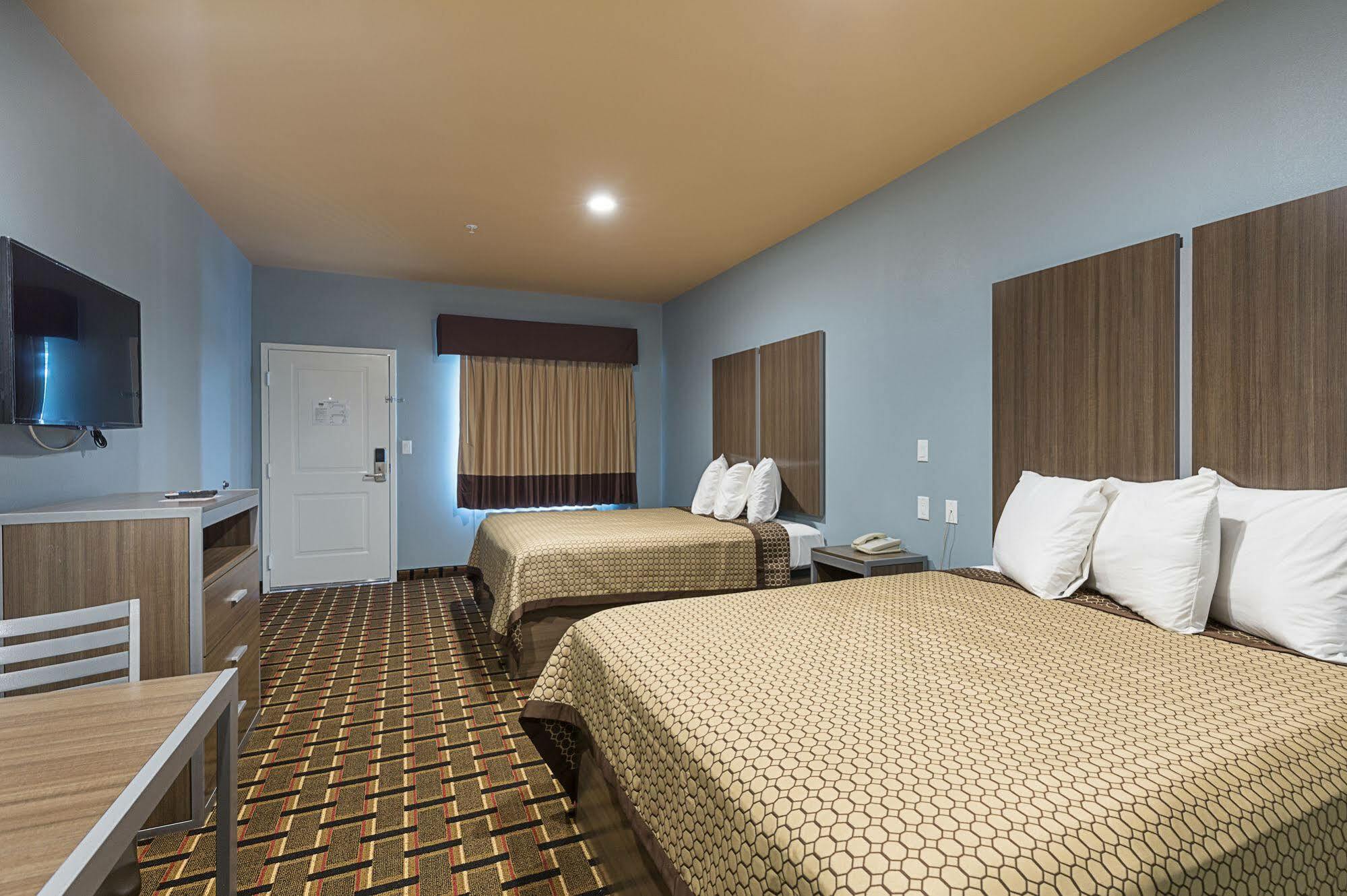 Scottish Inns & Suites - Crosby מראה חיצוני תמונה
